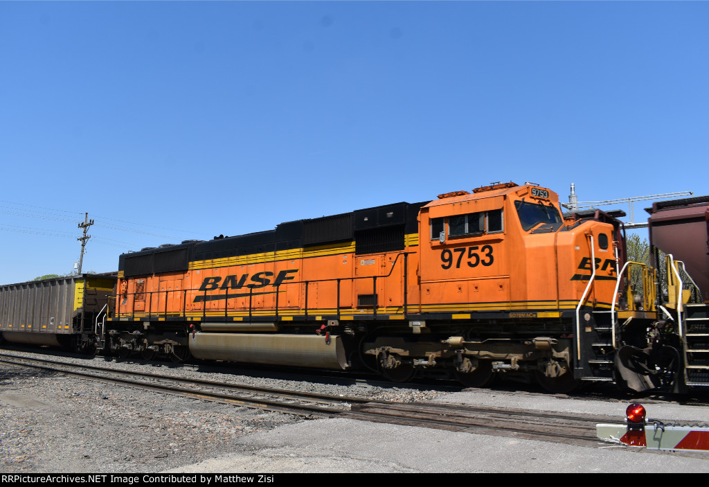 BNSF 9753